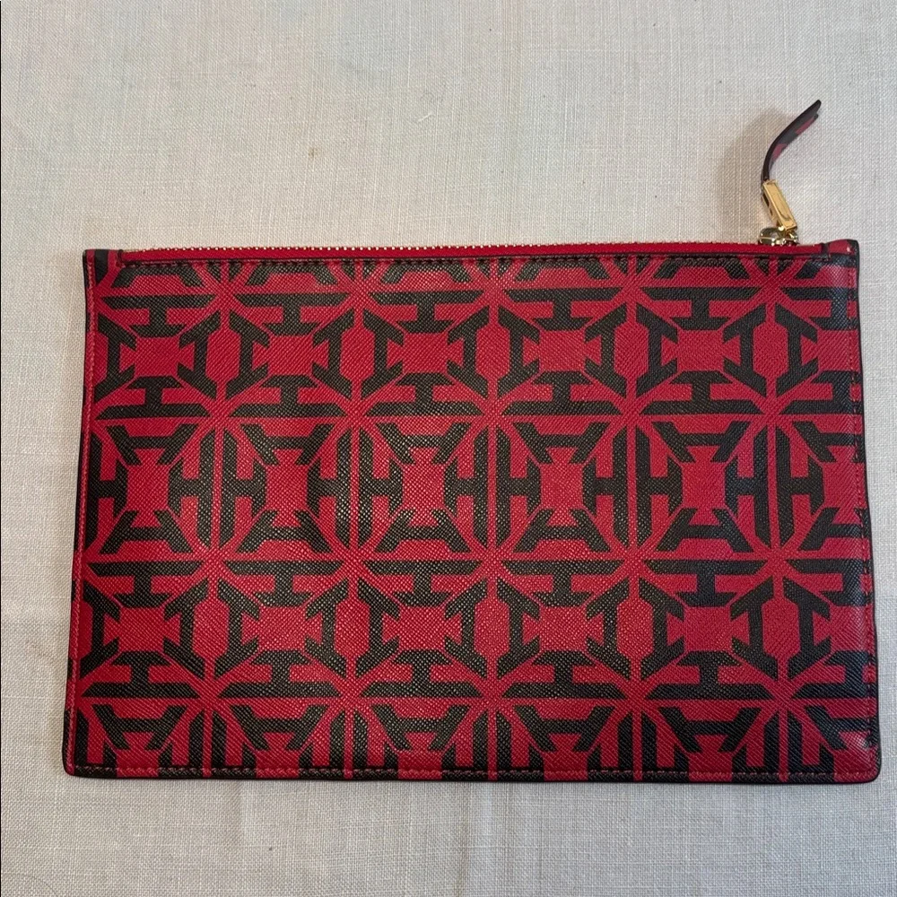 India Hicks Flat Stanley Pouch Red Black Heritage Print